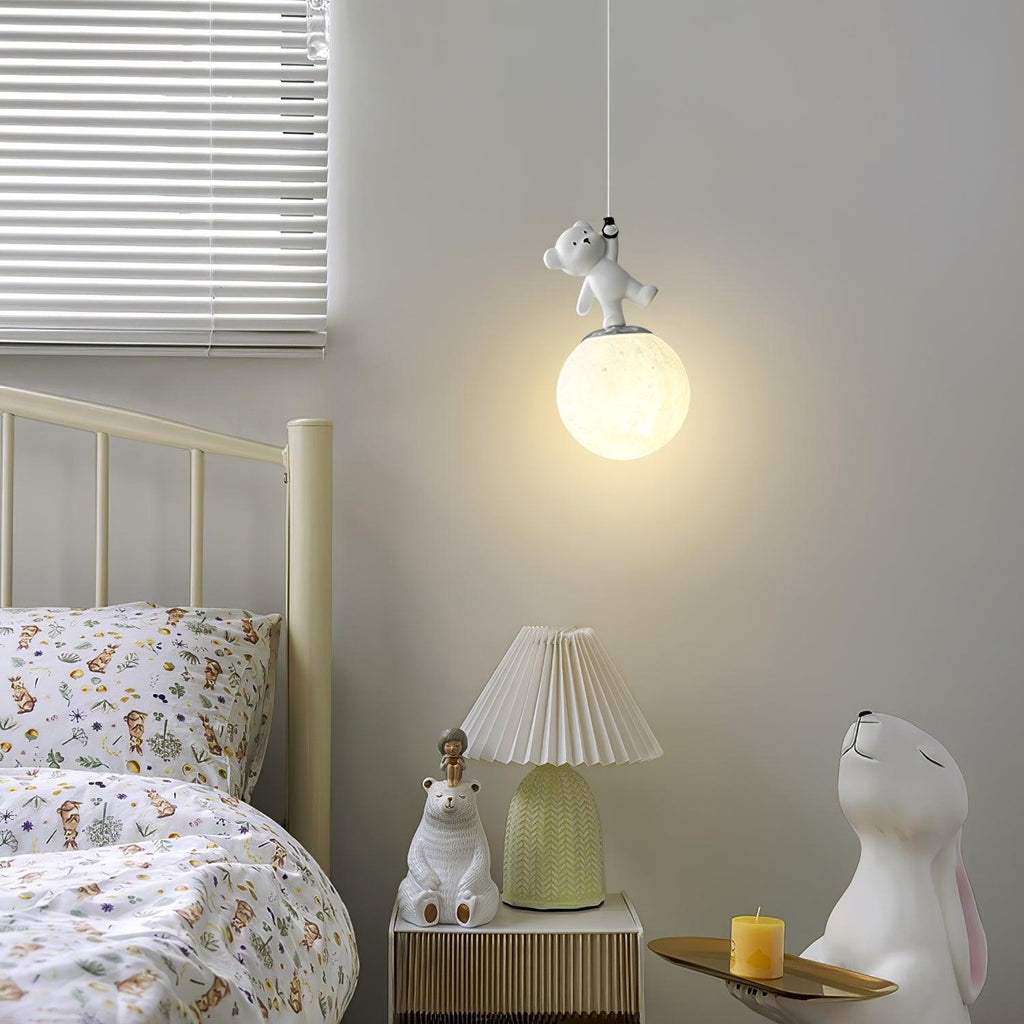 Qirena Resin Pendant Light-Moonnatur