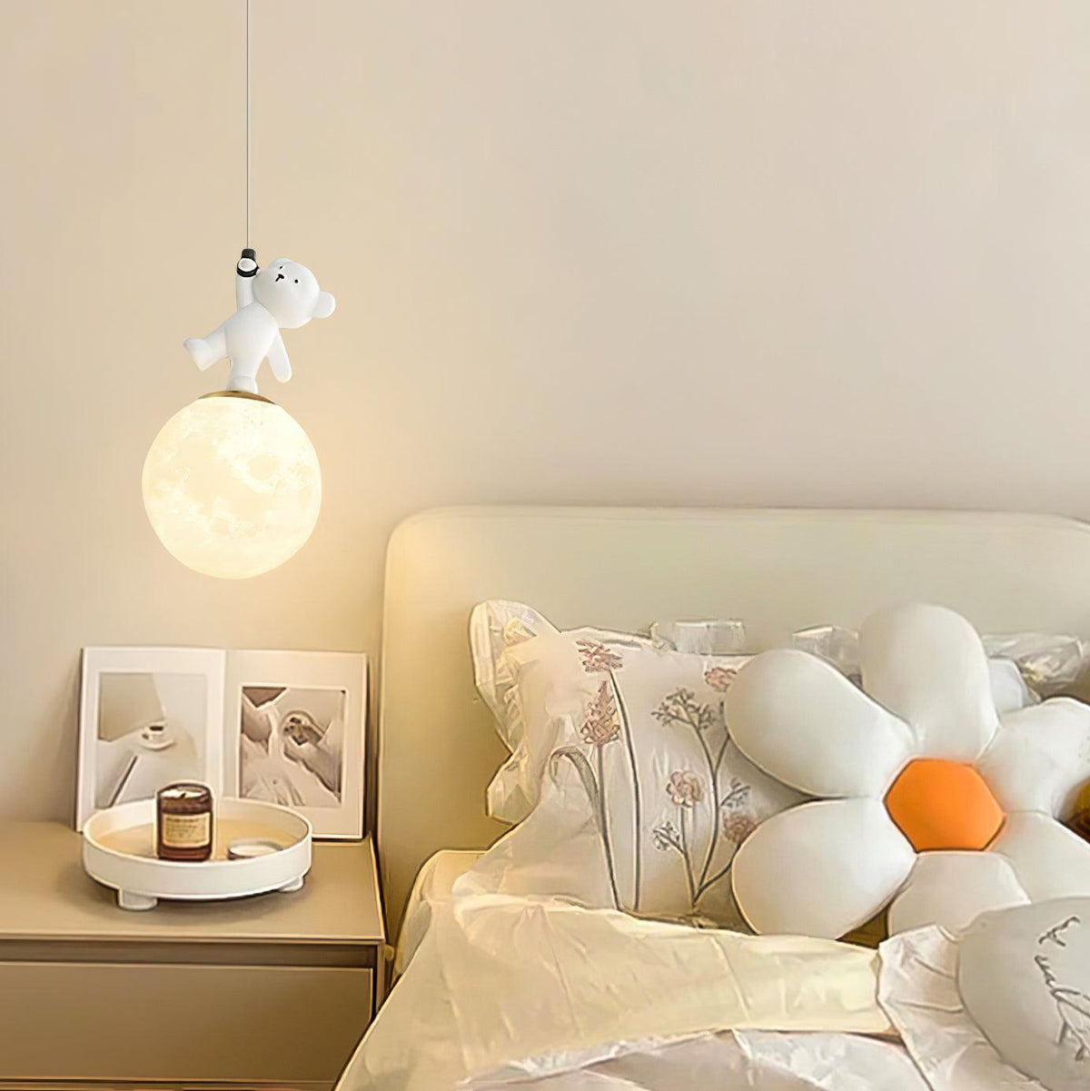 Qirena Resin Pendant Light-Moonnatur
