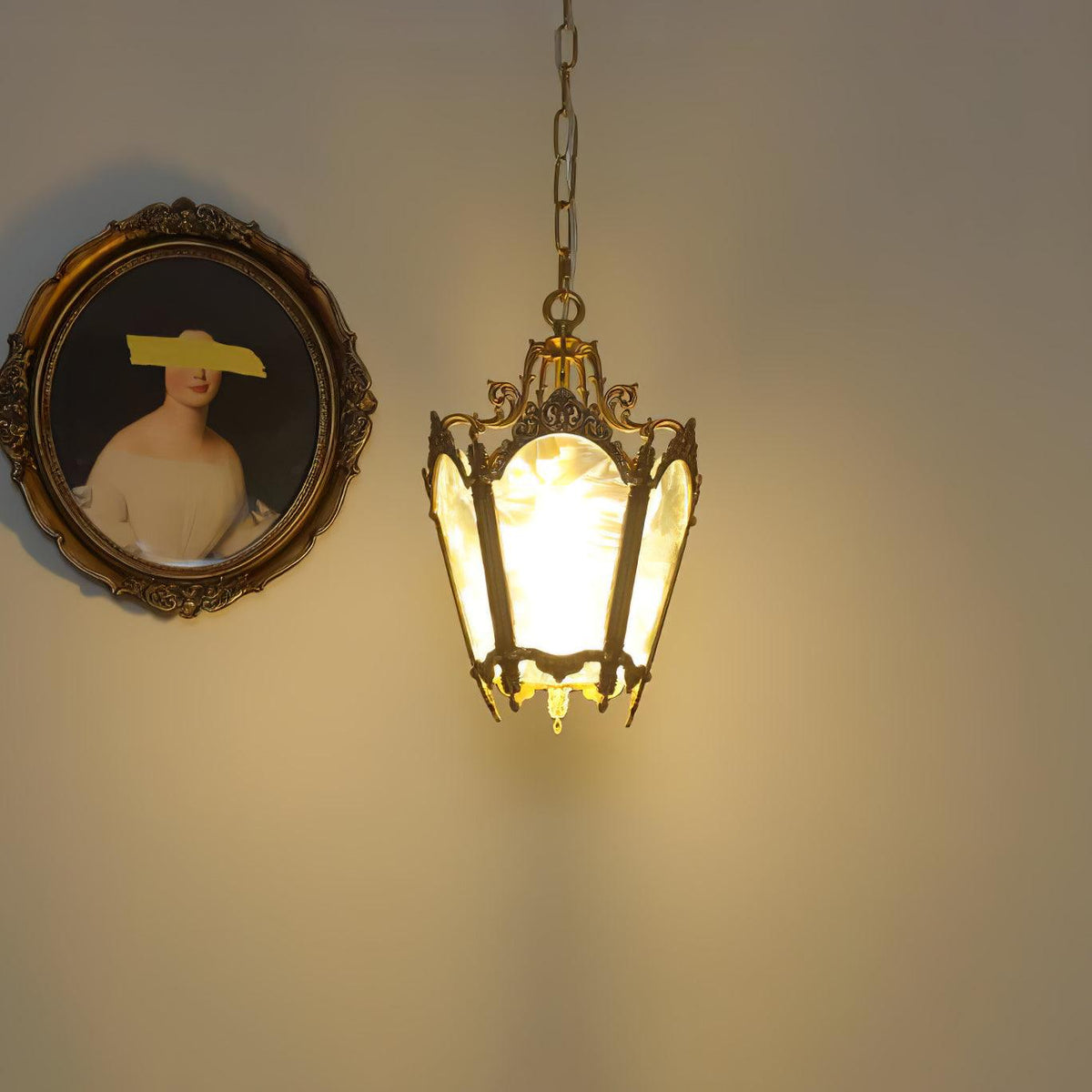 Yvenenna Glass Pendant Light-Moonnatur