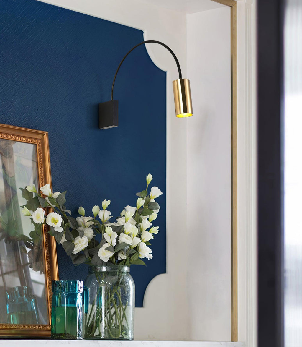 Braxmere Aluminium Wall Light-Moonnatur