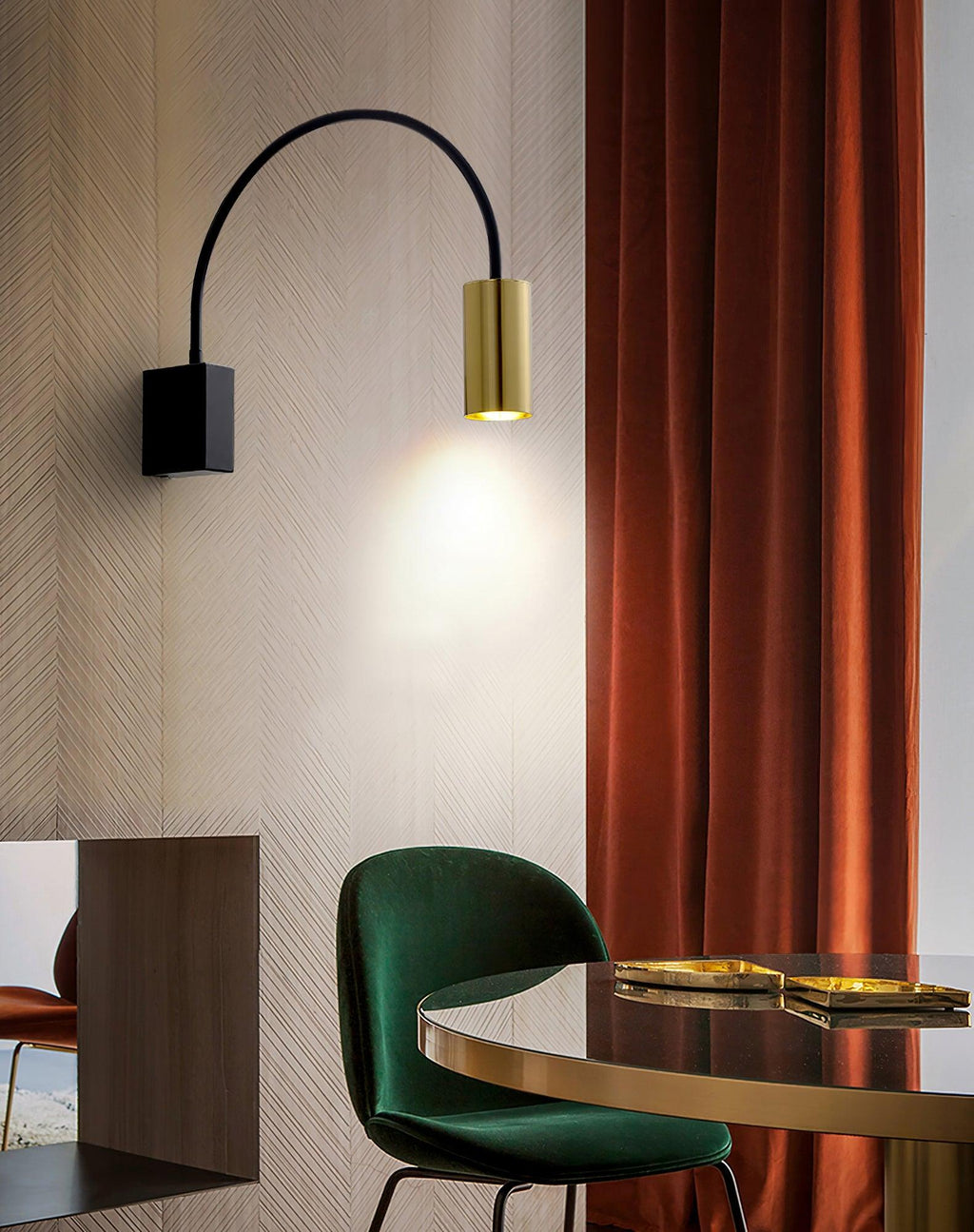 Braxmere Aluminium Wall Light-Moonnatur