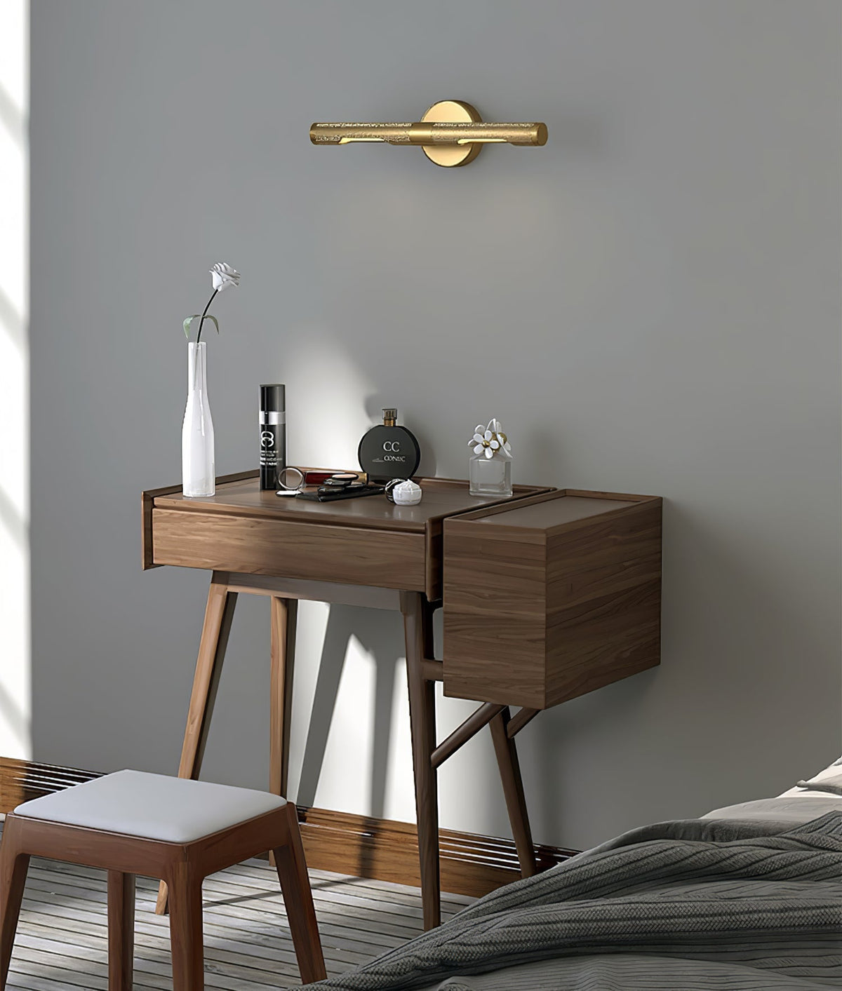Ivrenfern Brass Wall Light-Moonnatur