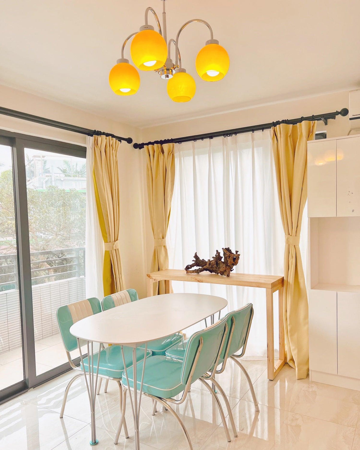 Korris Glass Chandelier-Moonnatur