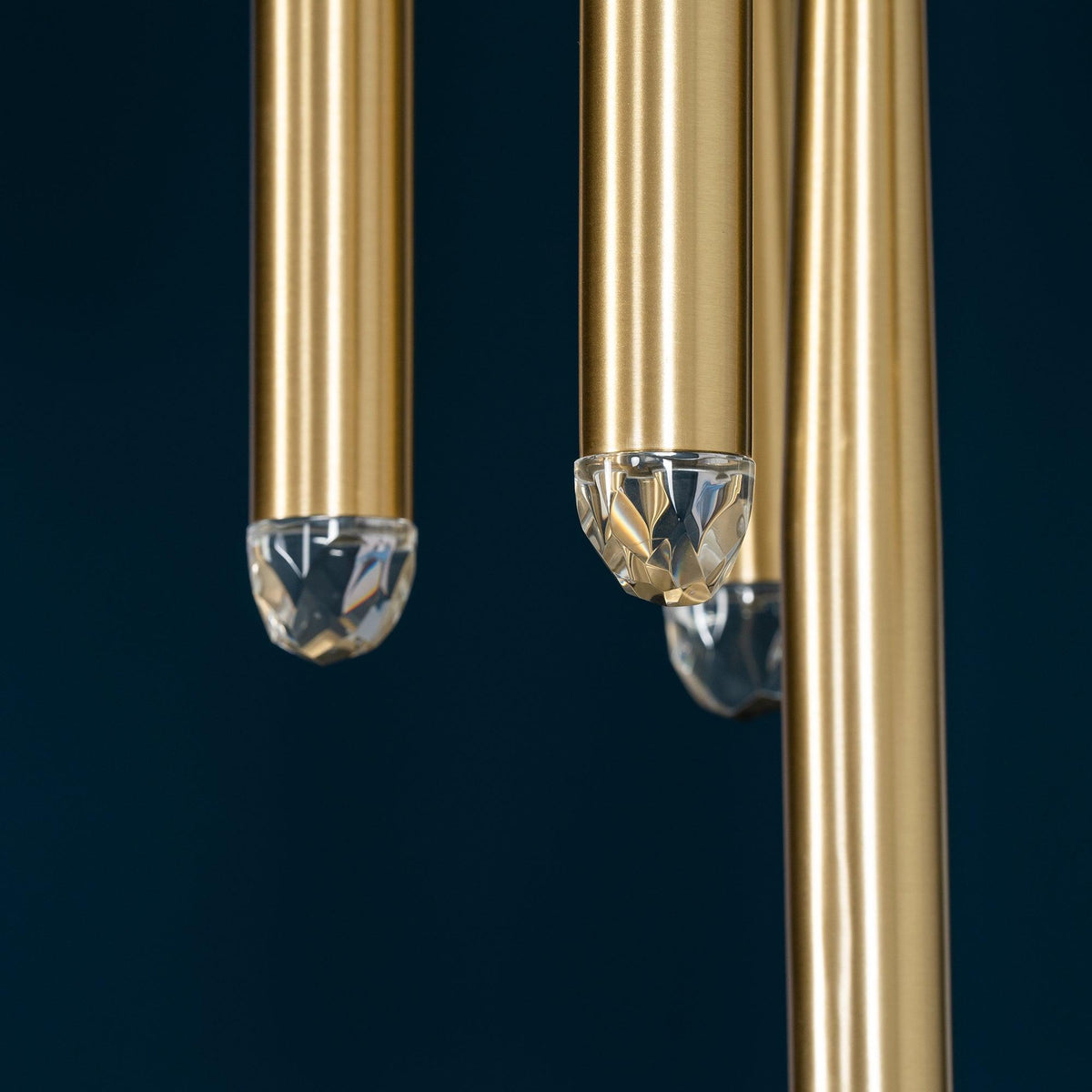 Nethenoria Crystal Chandelier-Moonnatur