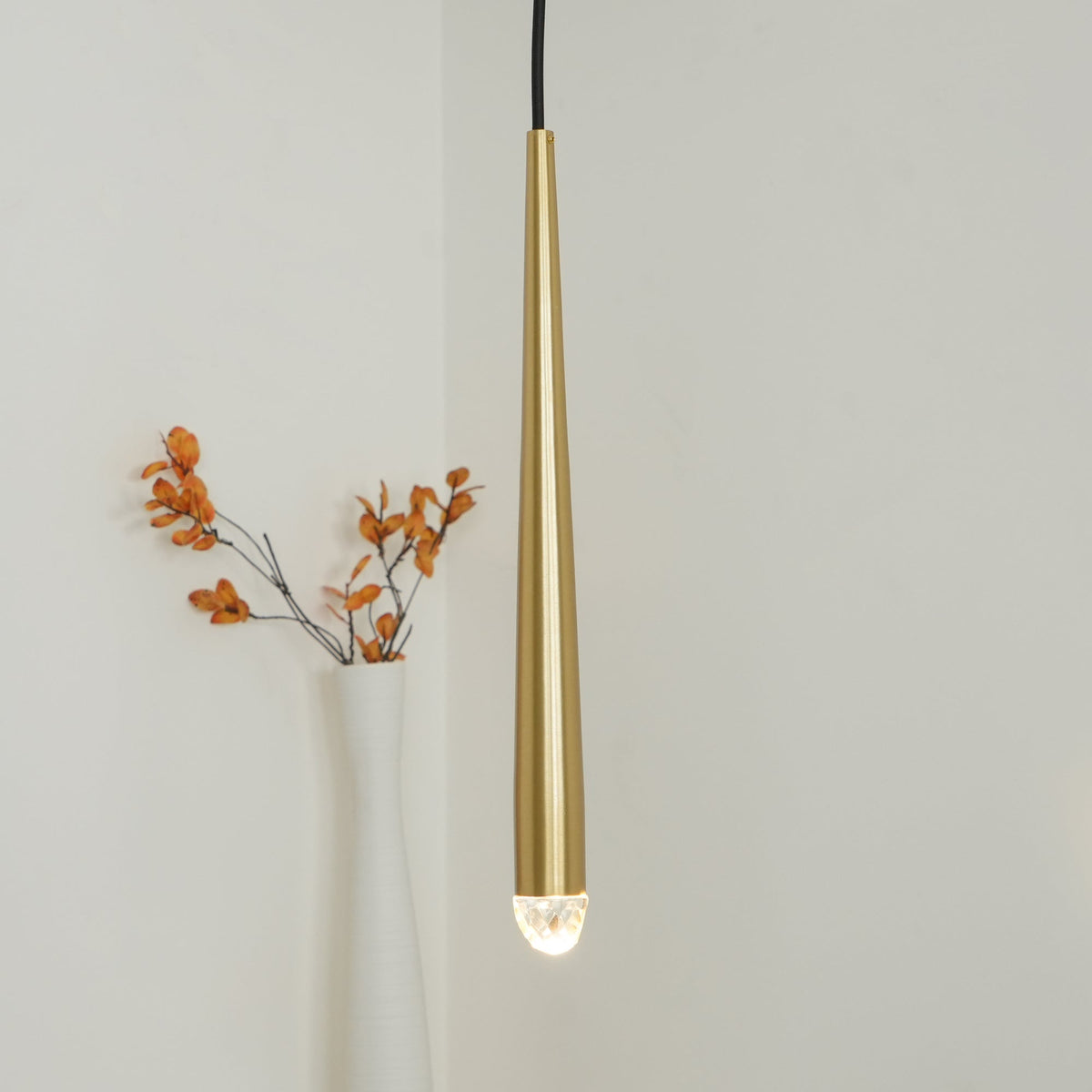 Nethenoria Crystal Chandelier-Moonnatur