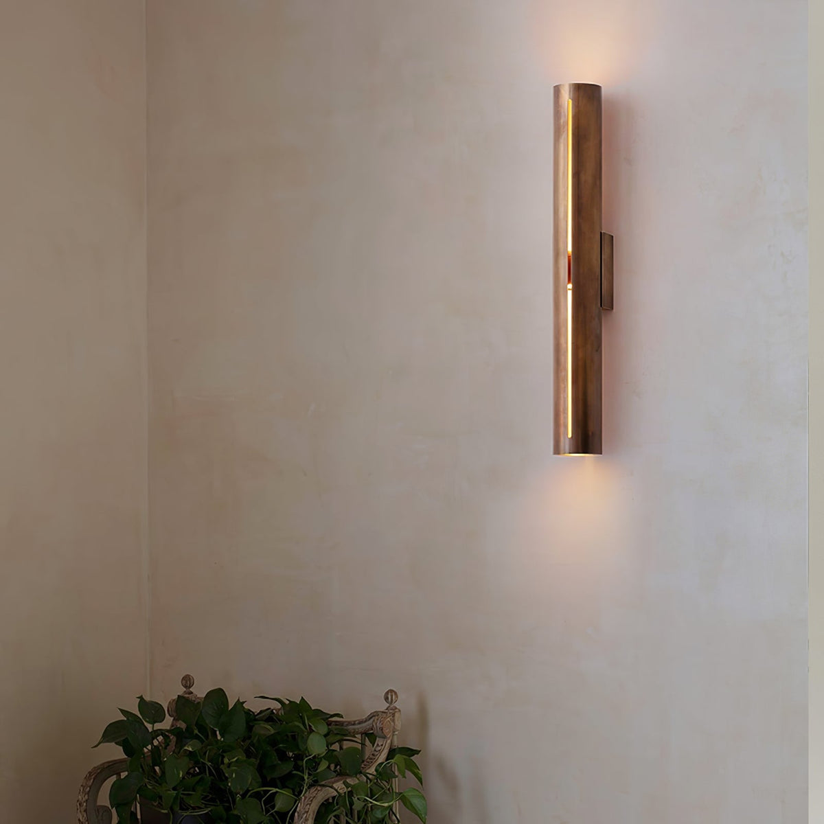 Calenara Brass Wall Light-Moonnatur