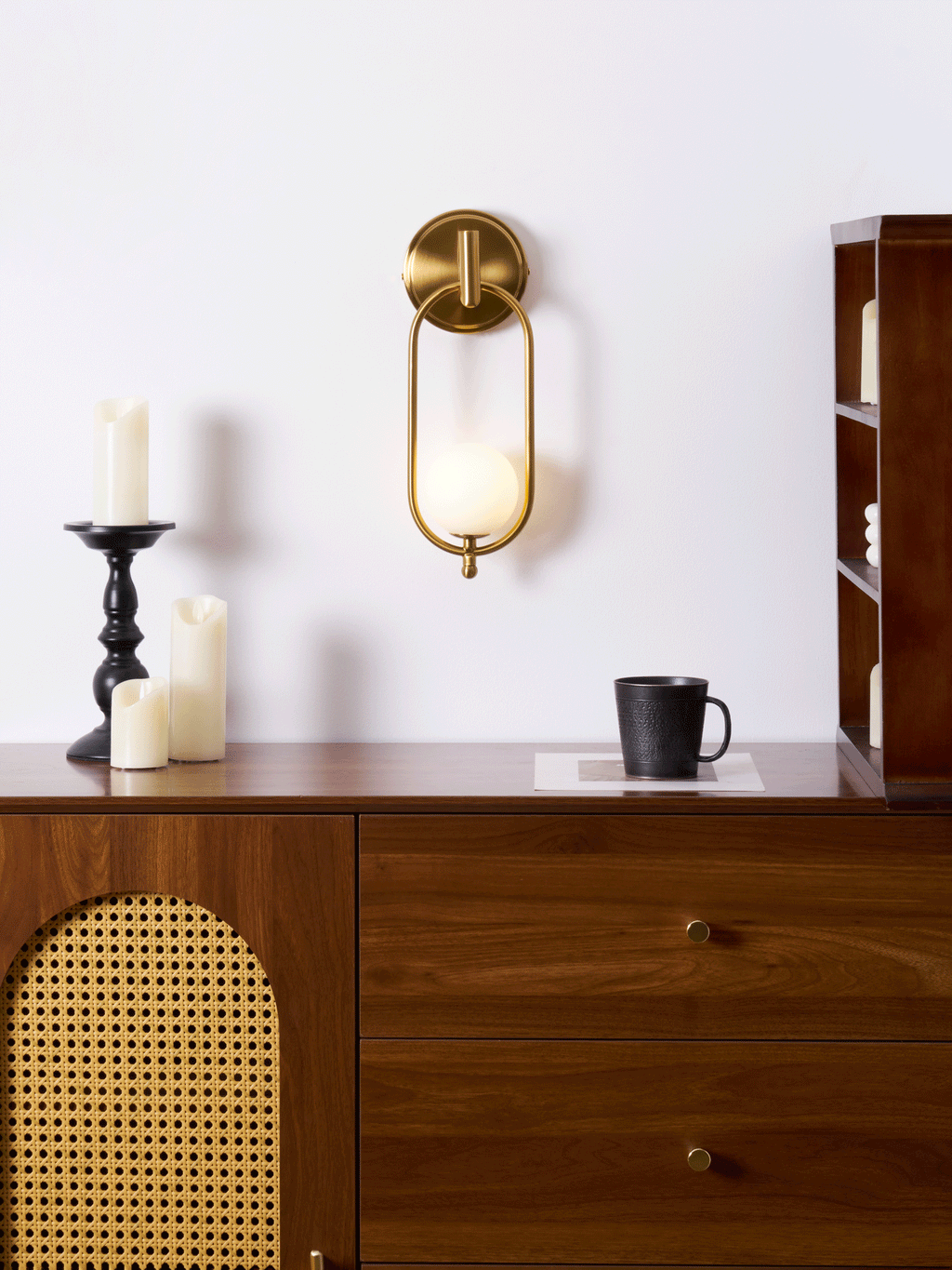 Glenwyn Glass Wall Light-Moonnatur