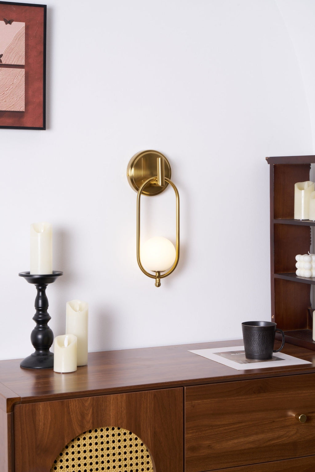 Glenwyn Glass Wall Light-Moonnatur