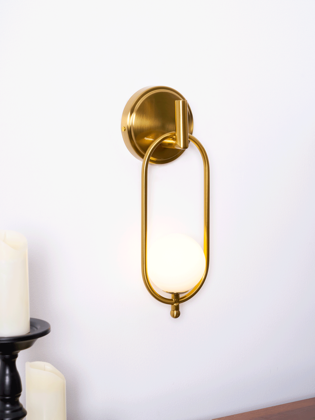 Glenwyn Glass Wall Light-Moonnatur