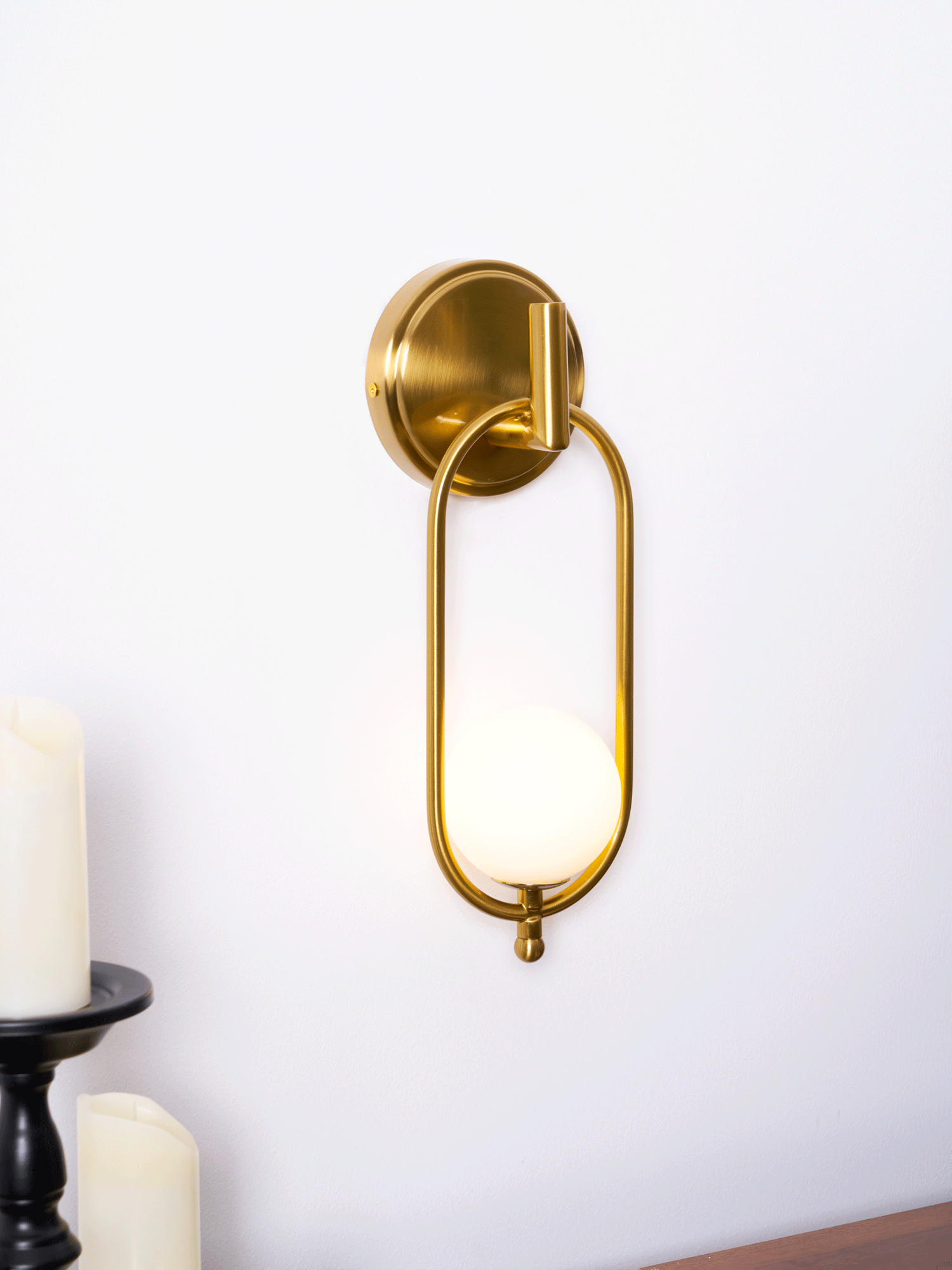 Glenwyn Glass Wall Light-Moonnatur