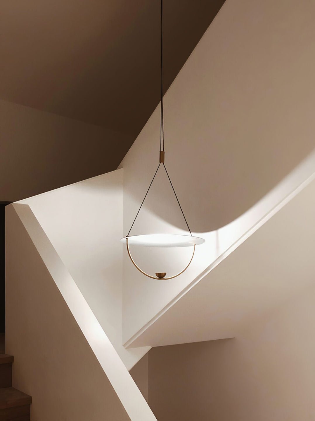 Adairora Aluminium Pendant Light-Moonnatur