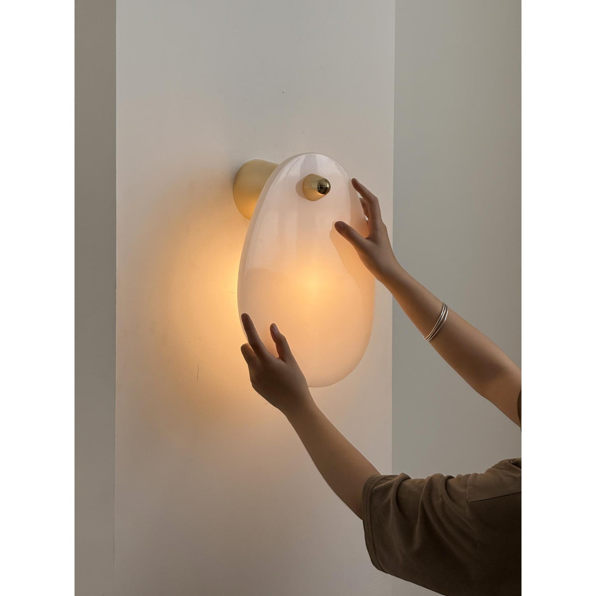 Tardenelyn Marble Wall Light-Moonnatur