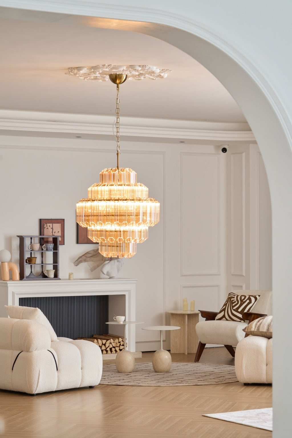 Lirevra Glass Chandelier-Moonnatur