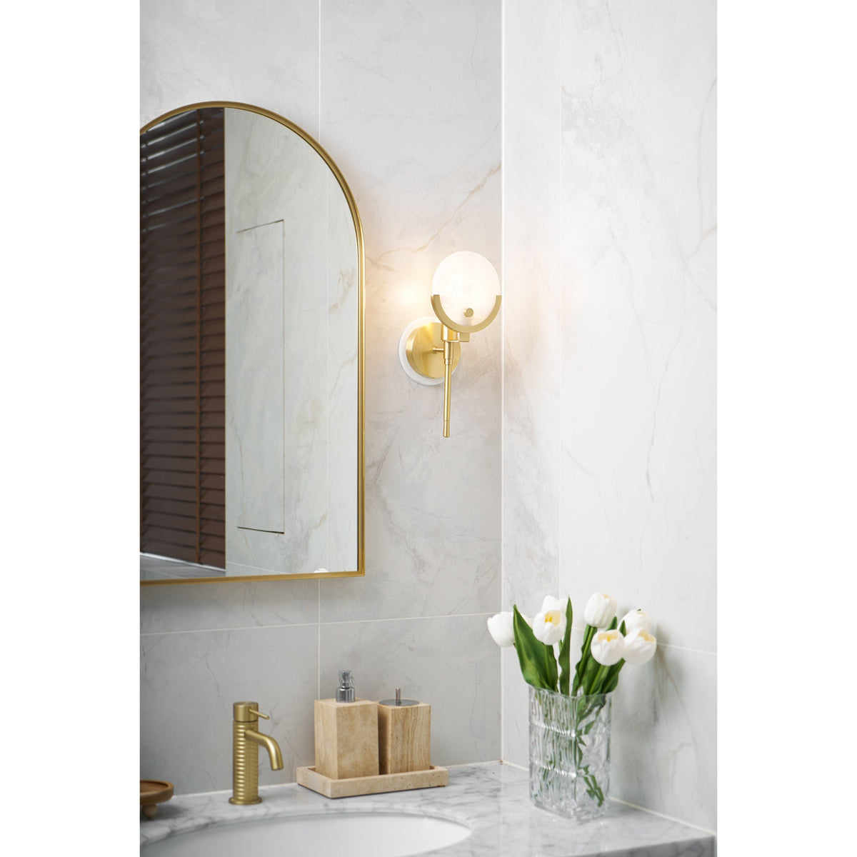 Savenara Alabaster Wall Light-Moonnatur