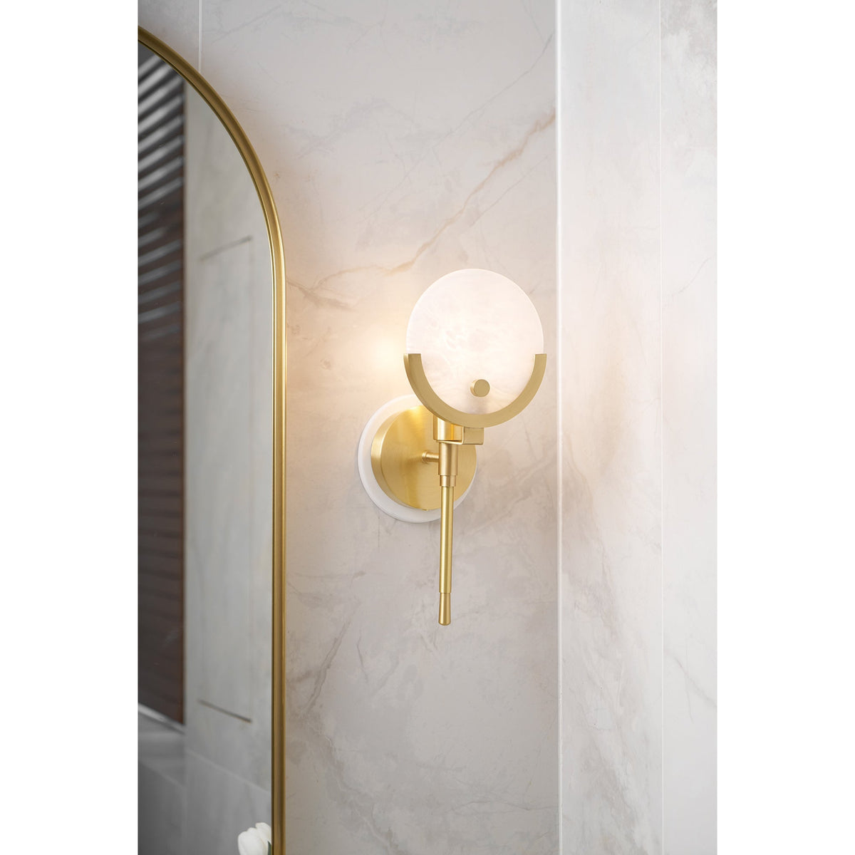 Savenara Alabaster Wall Light-Moonnatur