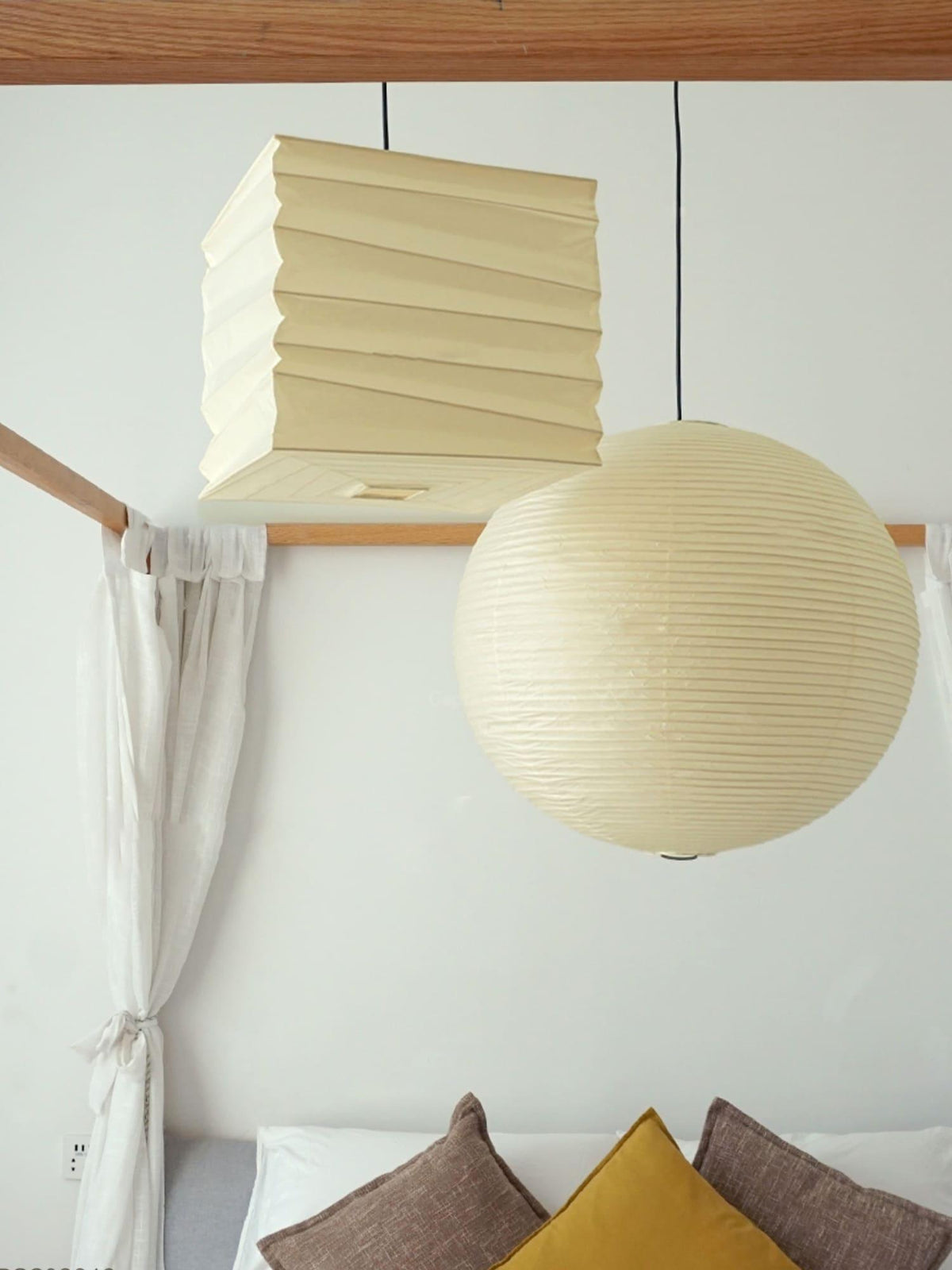 Rhodenara Mulberry Paper Pendant Light-Moonnatur