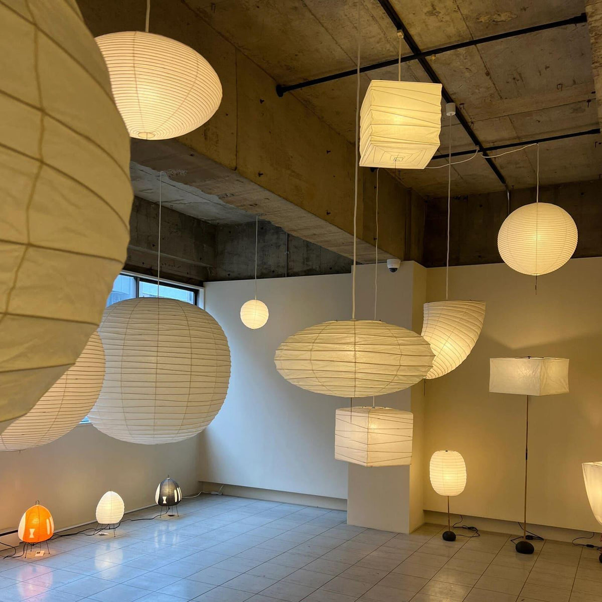 Rhodenara Mulberry Paper Pendant Light-Moonnatur