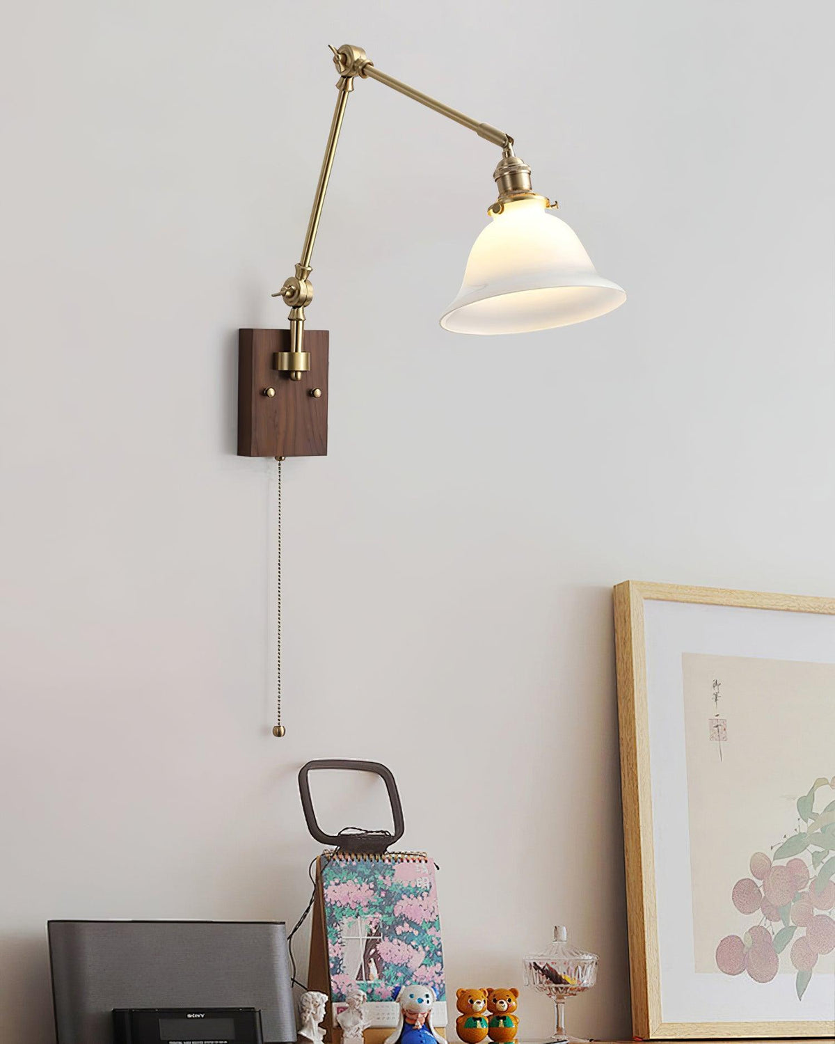 Ivrencove Brass Wall Light-Moonnatur