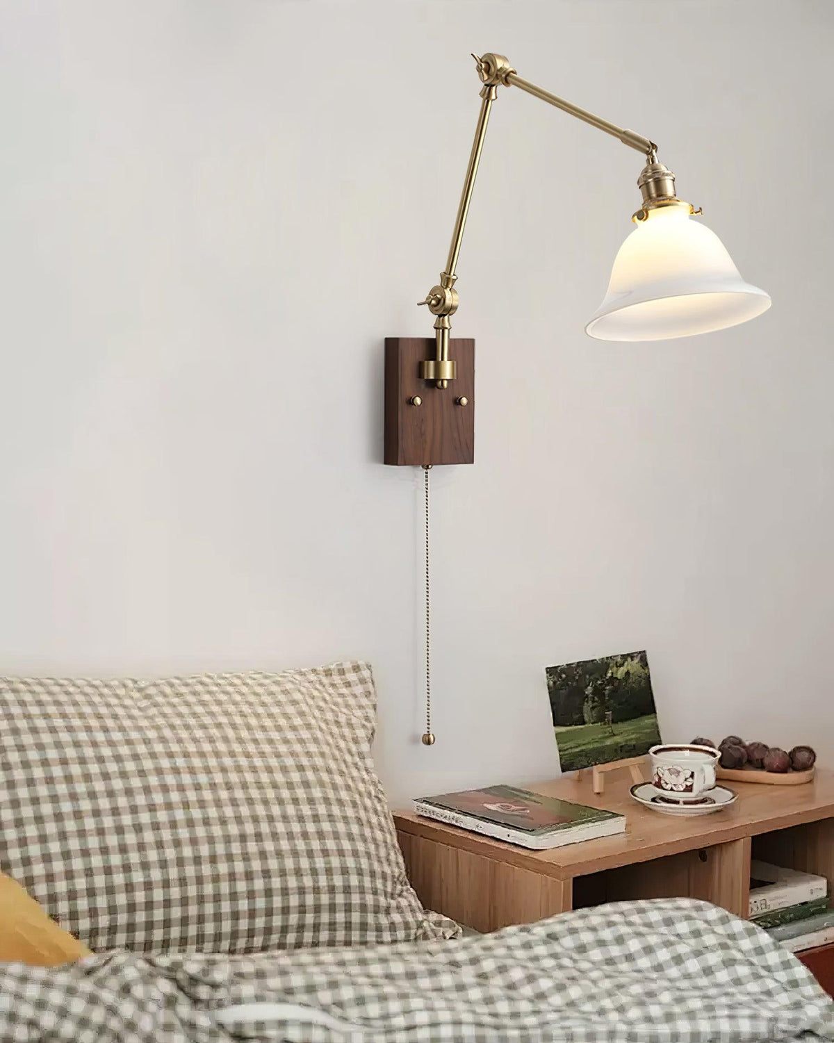 Ivrencove Brass Wall Light-Moonnatur