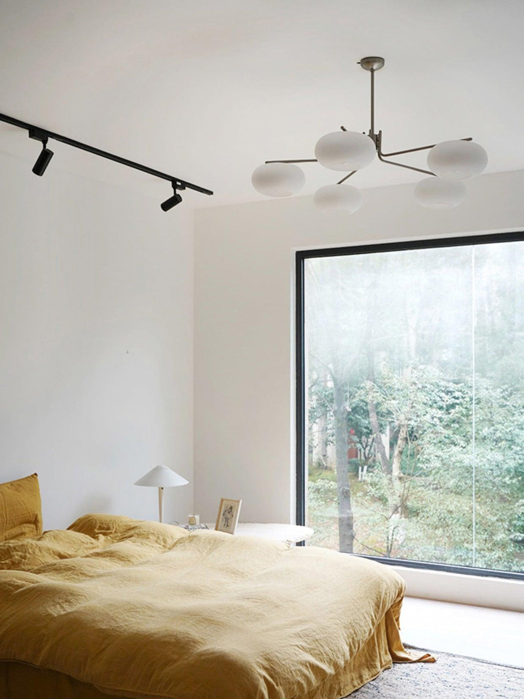 Darnwell Glass Chandelier-Moonnatur