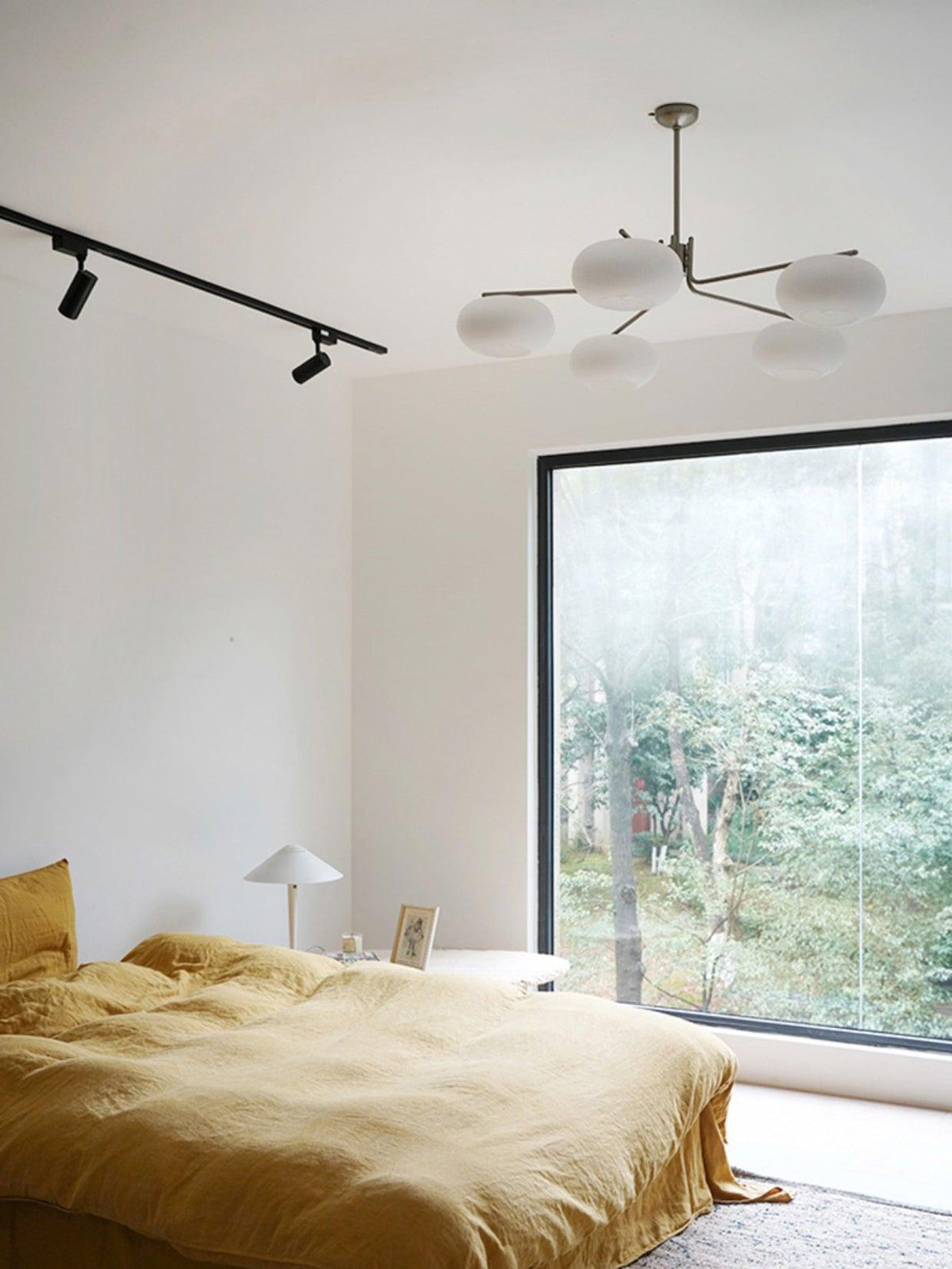 Darnwell Glass Chandelier-Moonnatur
