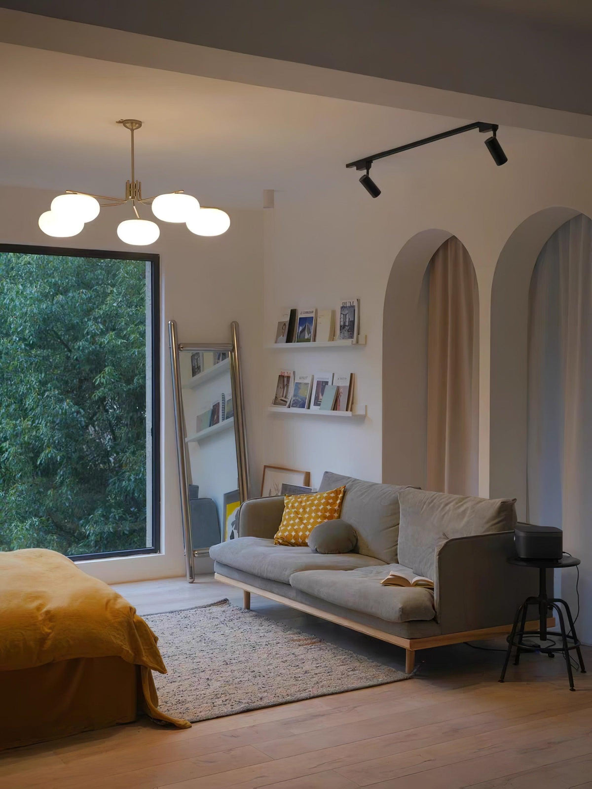 Darnwell Glass Chandelier-Moonnatur