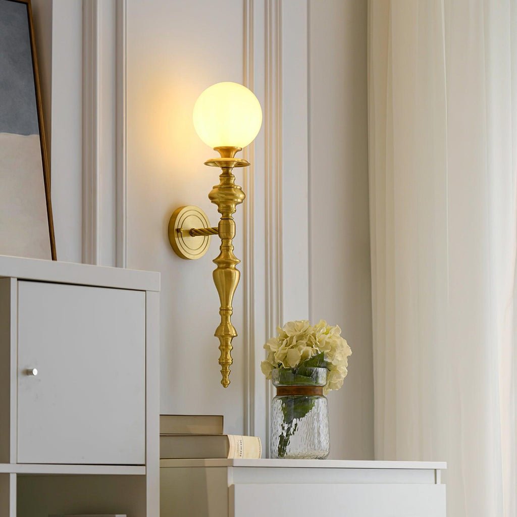 Garnelwell Brass Wall Light-Moonnatur