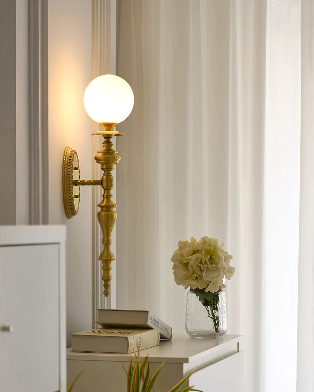 Garnelwell Brass Wall Light-Moonnatur