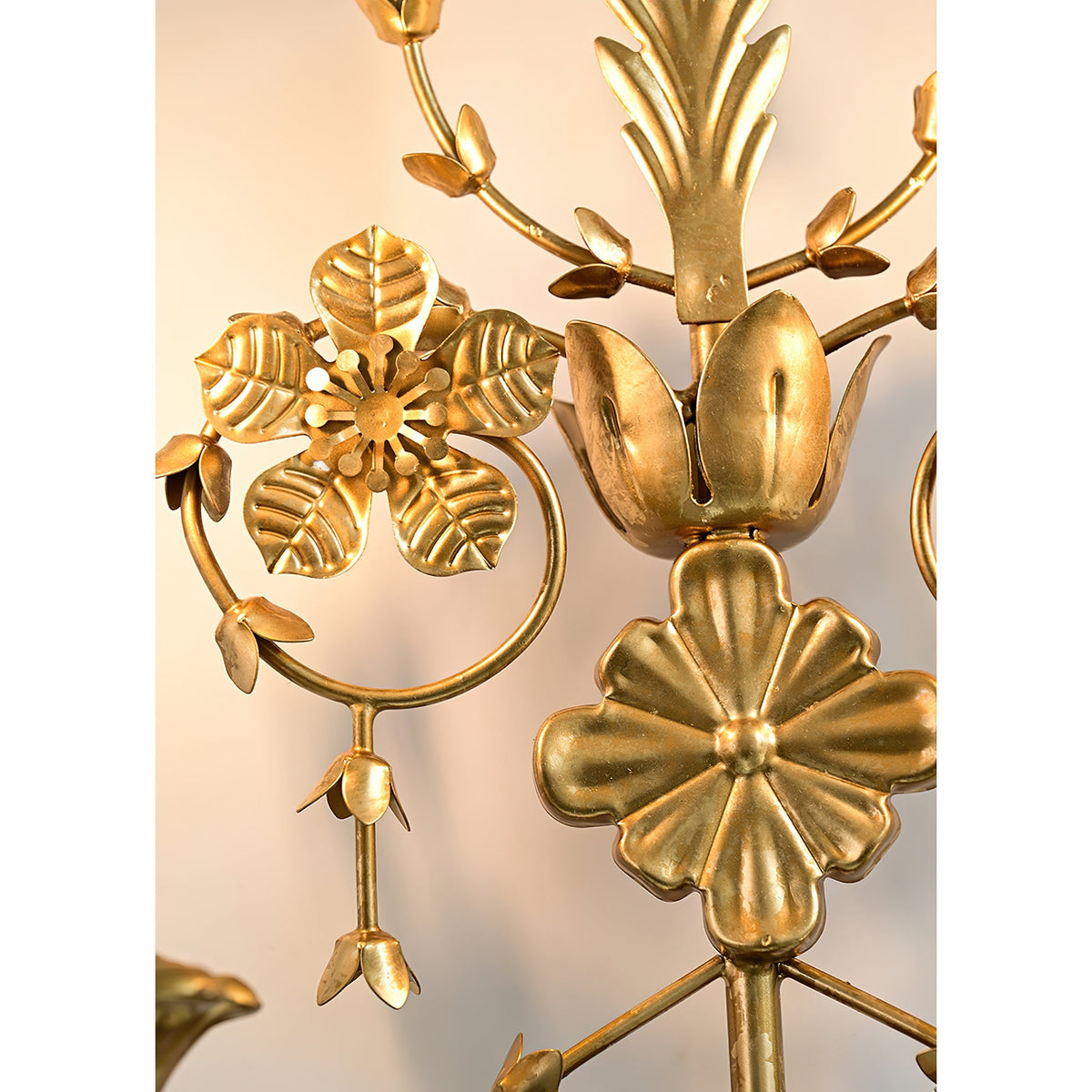 Lathenhill Brass Wall Light-Moonnatur