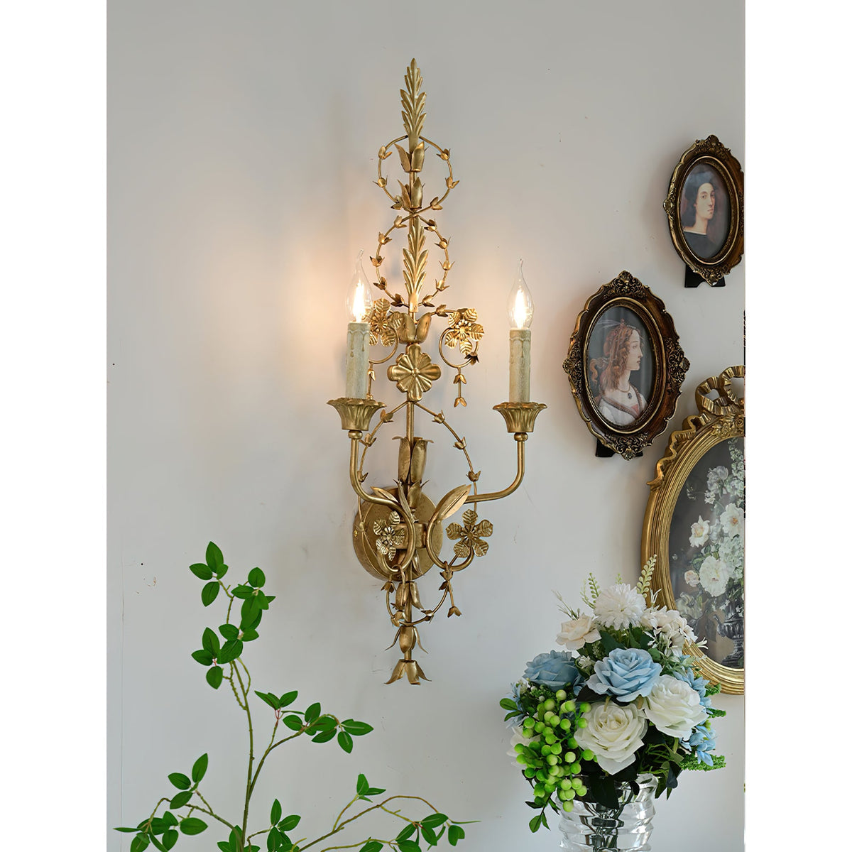Lathenhill Brass Wall Light-Moonnatur