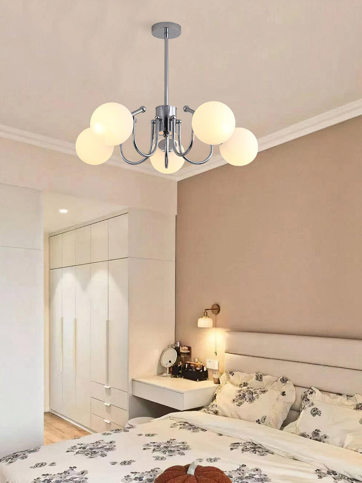 Laelelle Glass Chandelier-Moonnatur