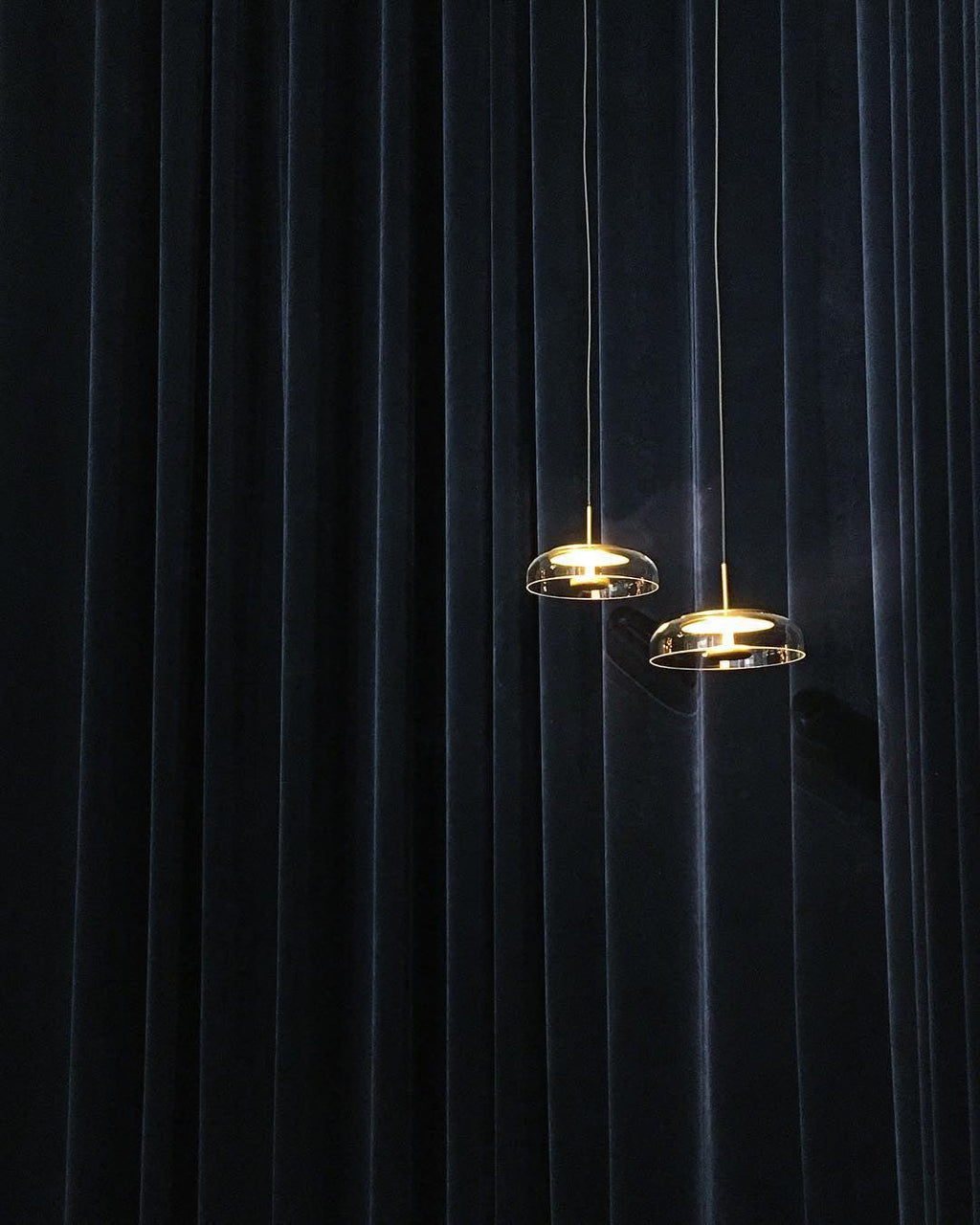 Yavoria Glass Pendant Lamp-Moonnatur