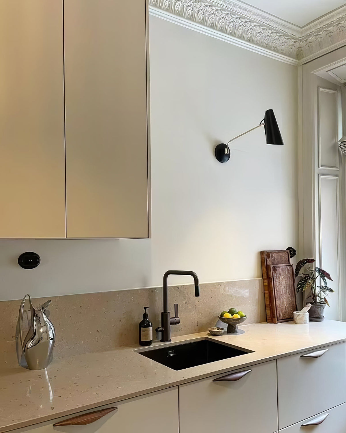 Quenara Aluminium Wall Light-Moonnatur