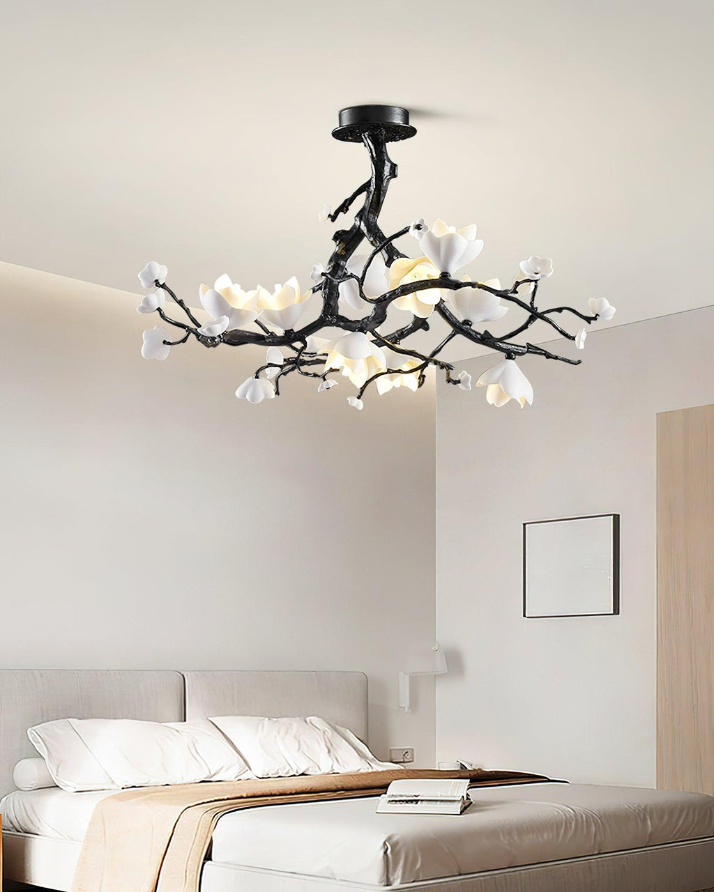 Gadrina Brass Chandelier-Moonnatur