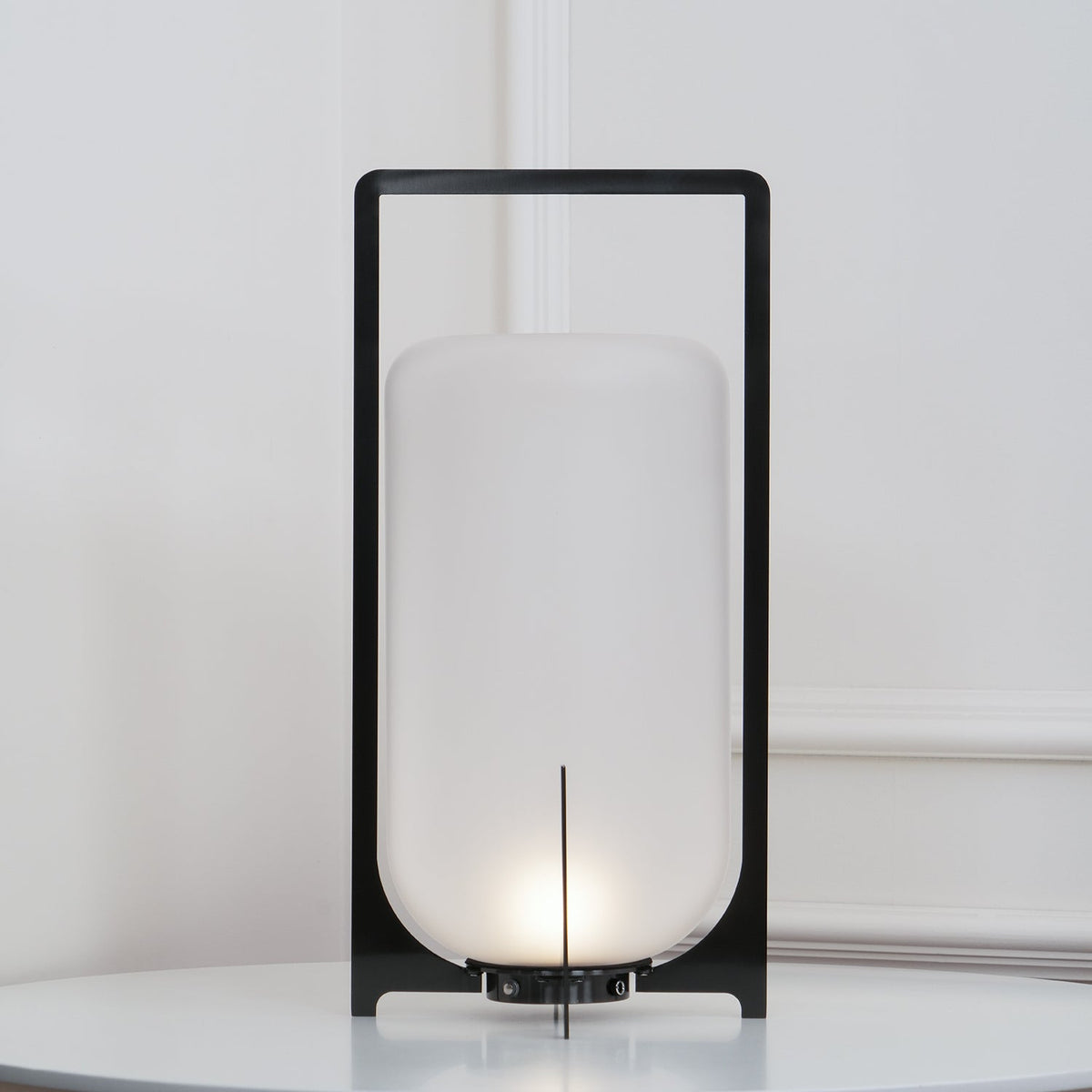 Harlora Plastic Table Lamp-Moonnatur