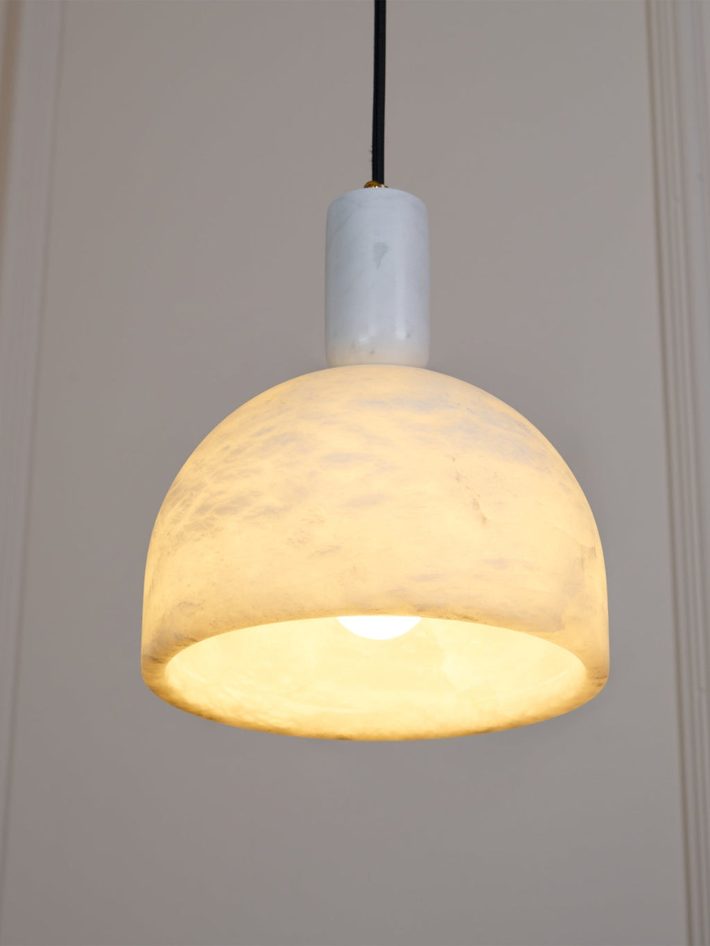 Fenrenenis Alabaster Pendant Light-Moonnatur