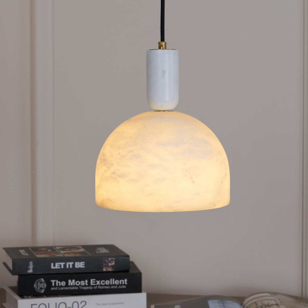 Fenrenenis Alabaster Pendant Light-Moonnatur