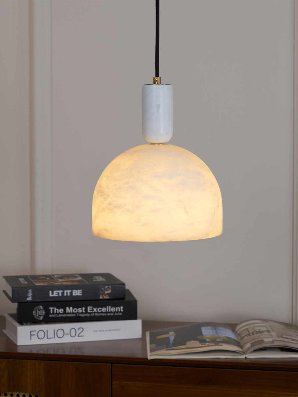 Fenrenenis Alabaster Pendant Light-Moonnatur