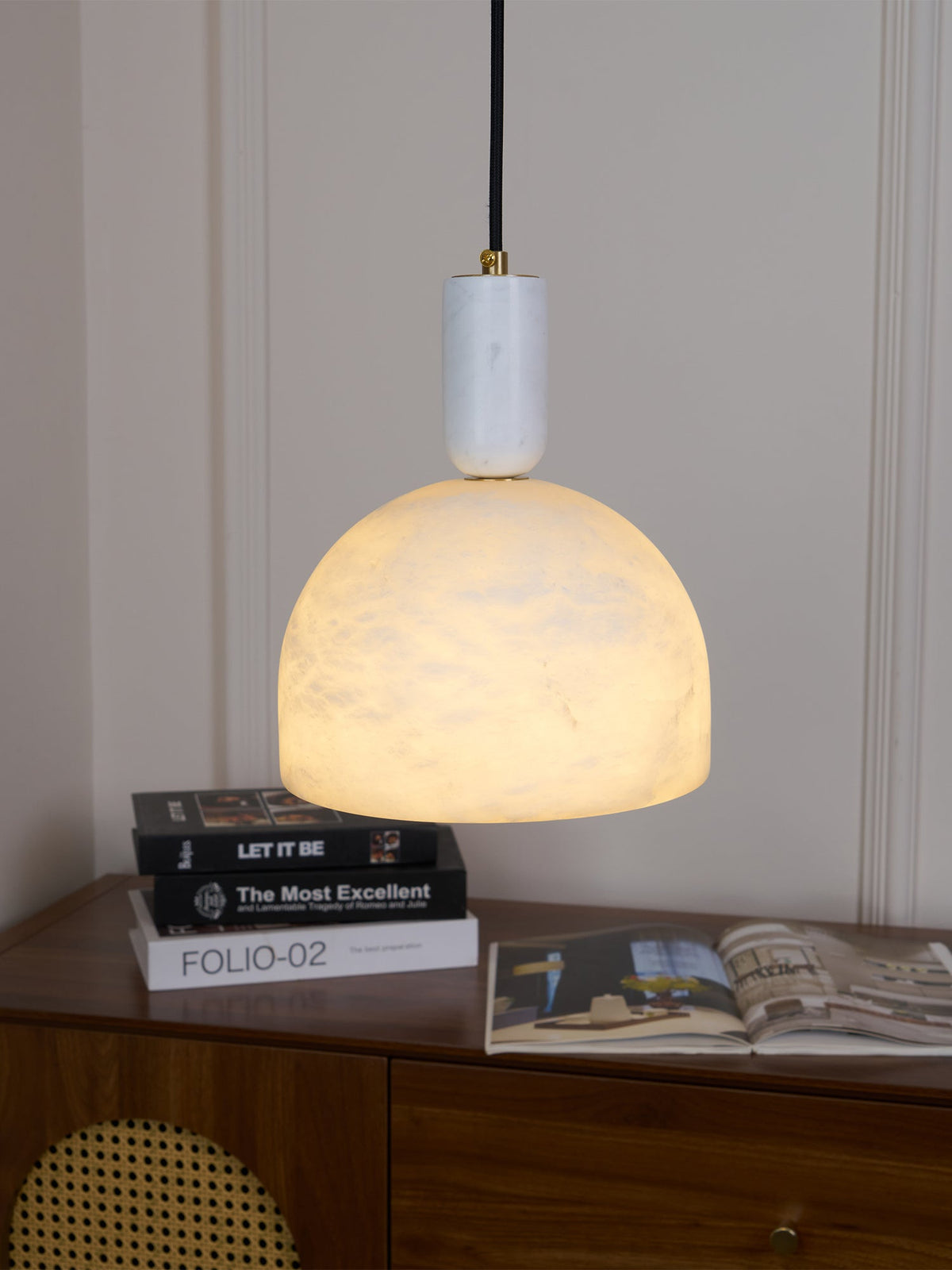 Fenrenenis Alabaster Pendant Light-Moonnatur