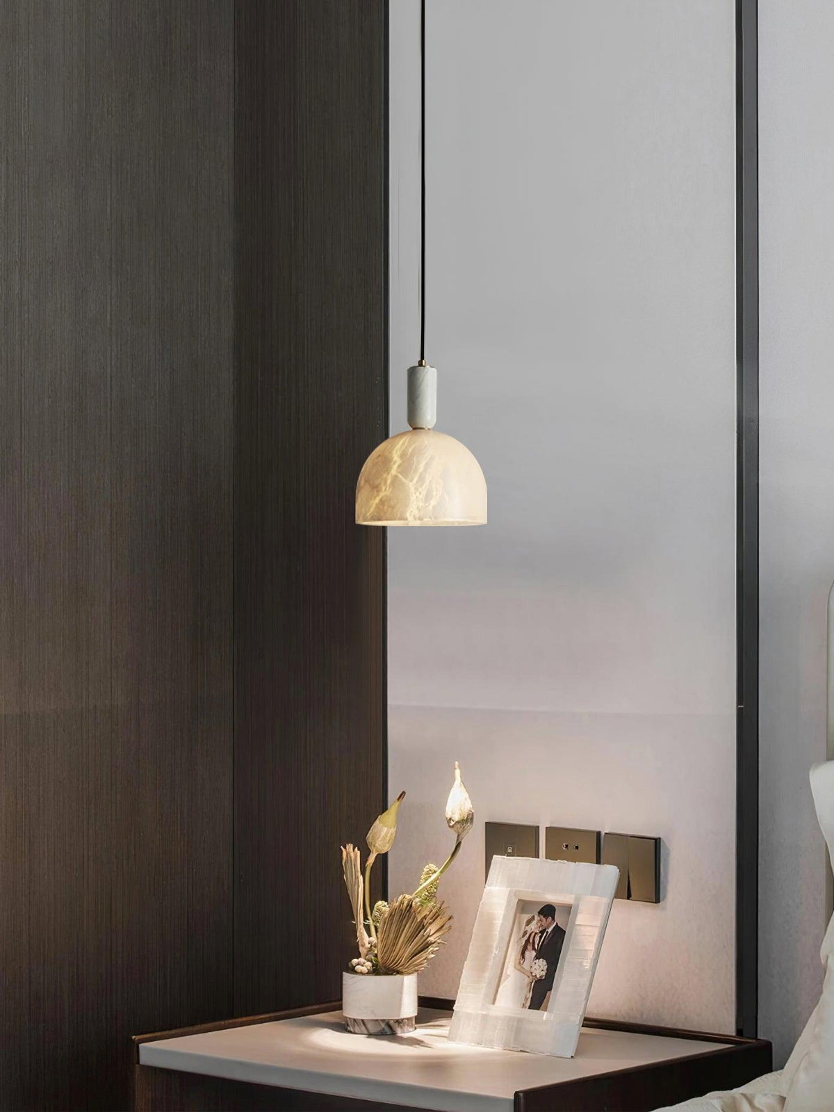 Fenrenenis Alabaster Pendant Light-Moonnatur