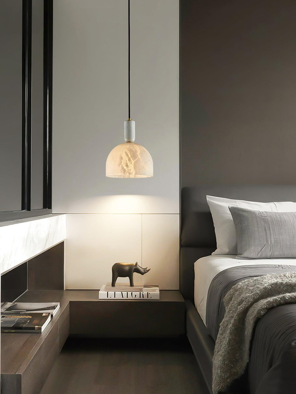Fenrenenis Alabaster Pendant Light-Moonnatur