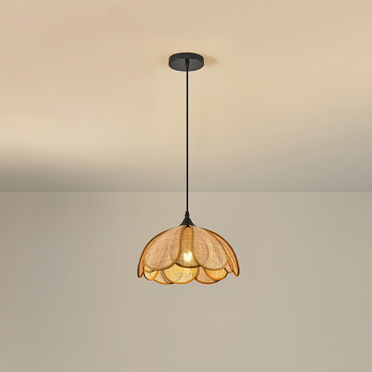 Olvenis Rattan Pendant Light-Moonnatur