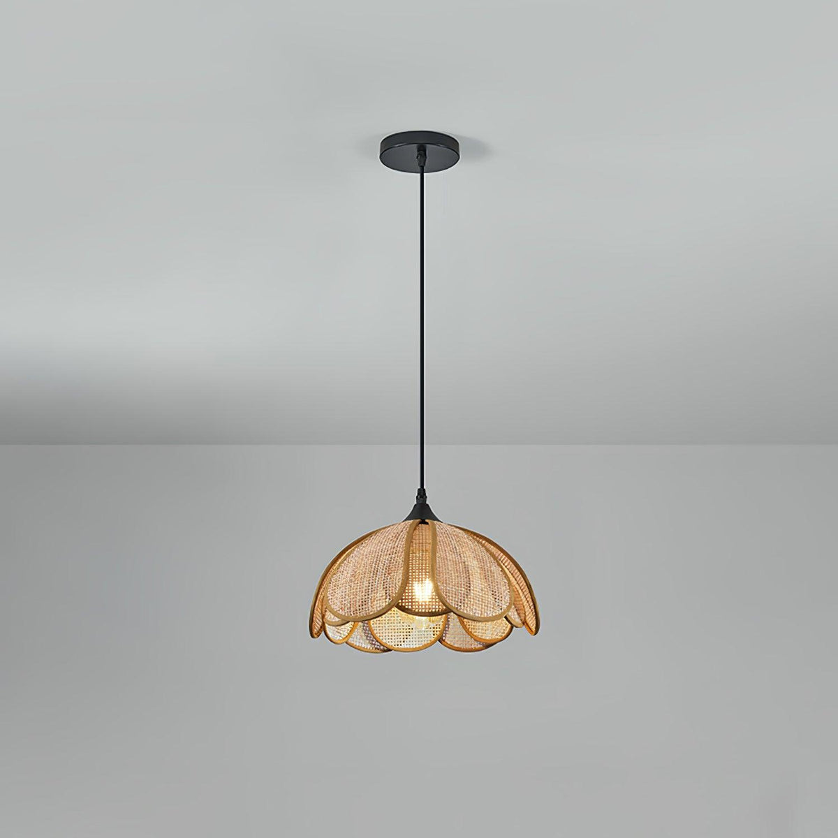 Olvenis Rattan Pendant Light-Moonnatur