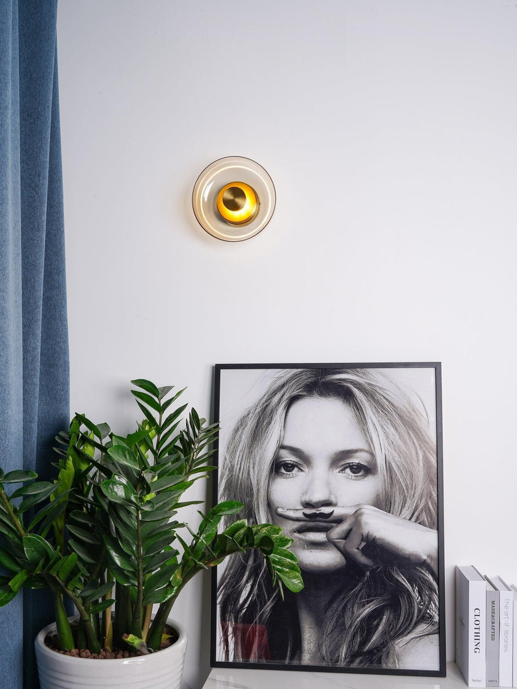 Ilvanna Glass Wall Light-Moonnatur