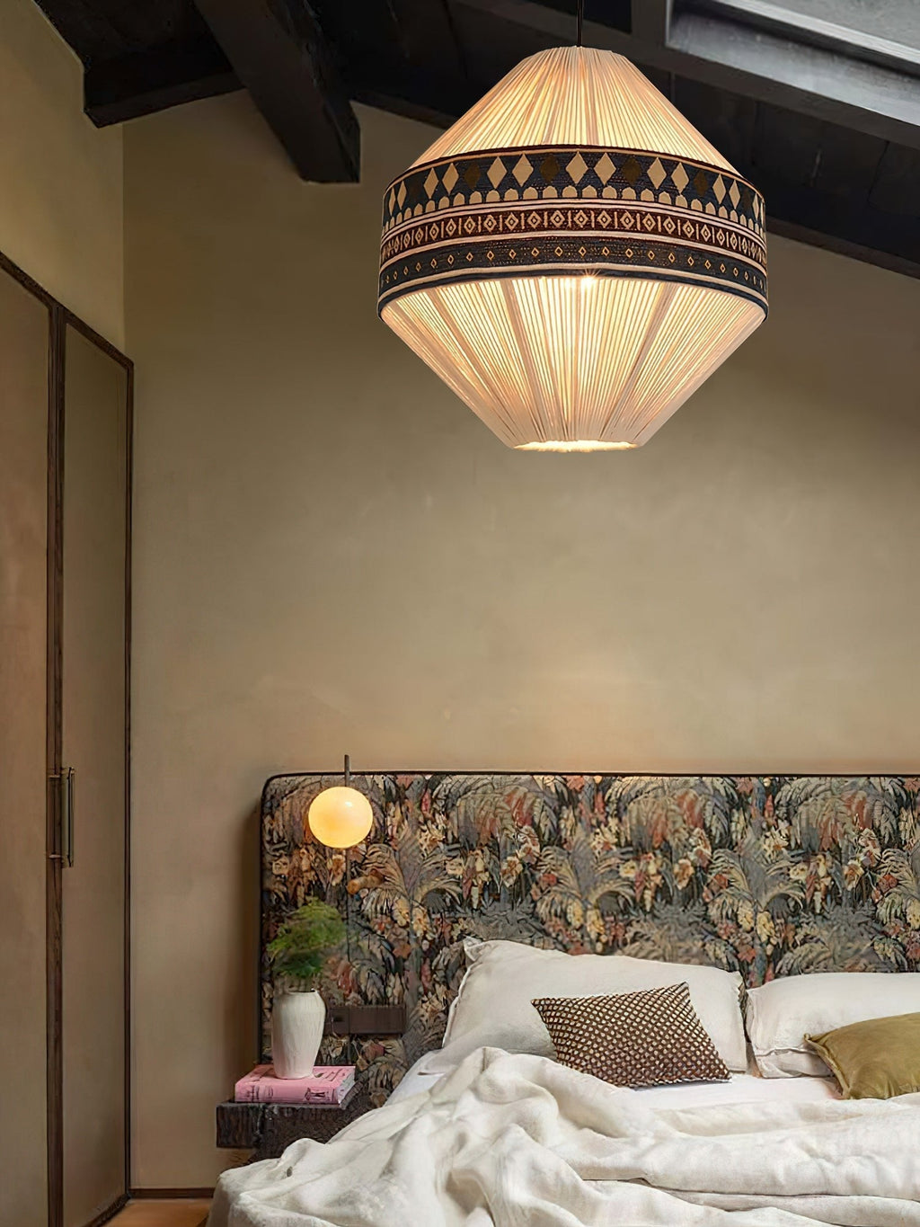 Avenaria Fabric Pendant Light-Moonnatur