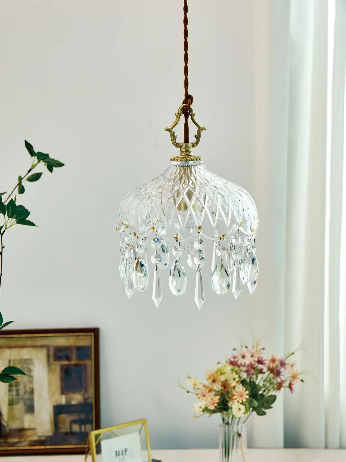 Korevia Crystal Pendant Light-Moonnatur