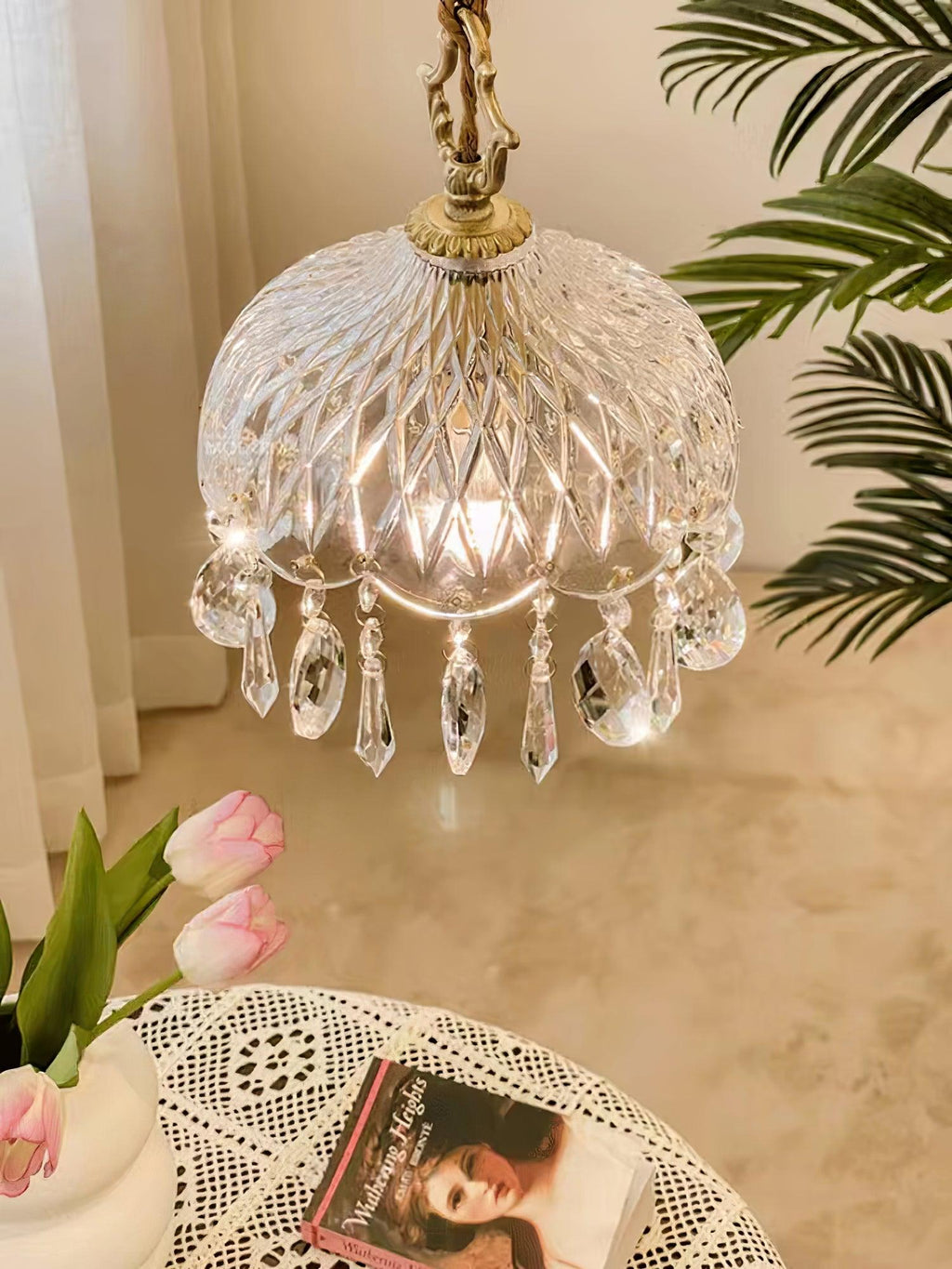 Korevia Crystal Pendant Light-Moonnatur
