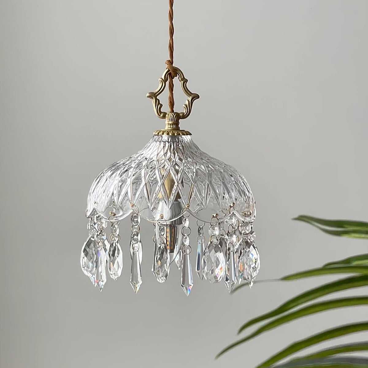 Korevia Crystal Pendant Light-Moonnatur