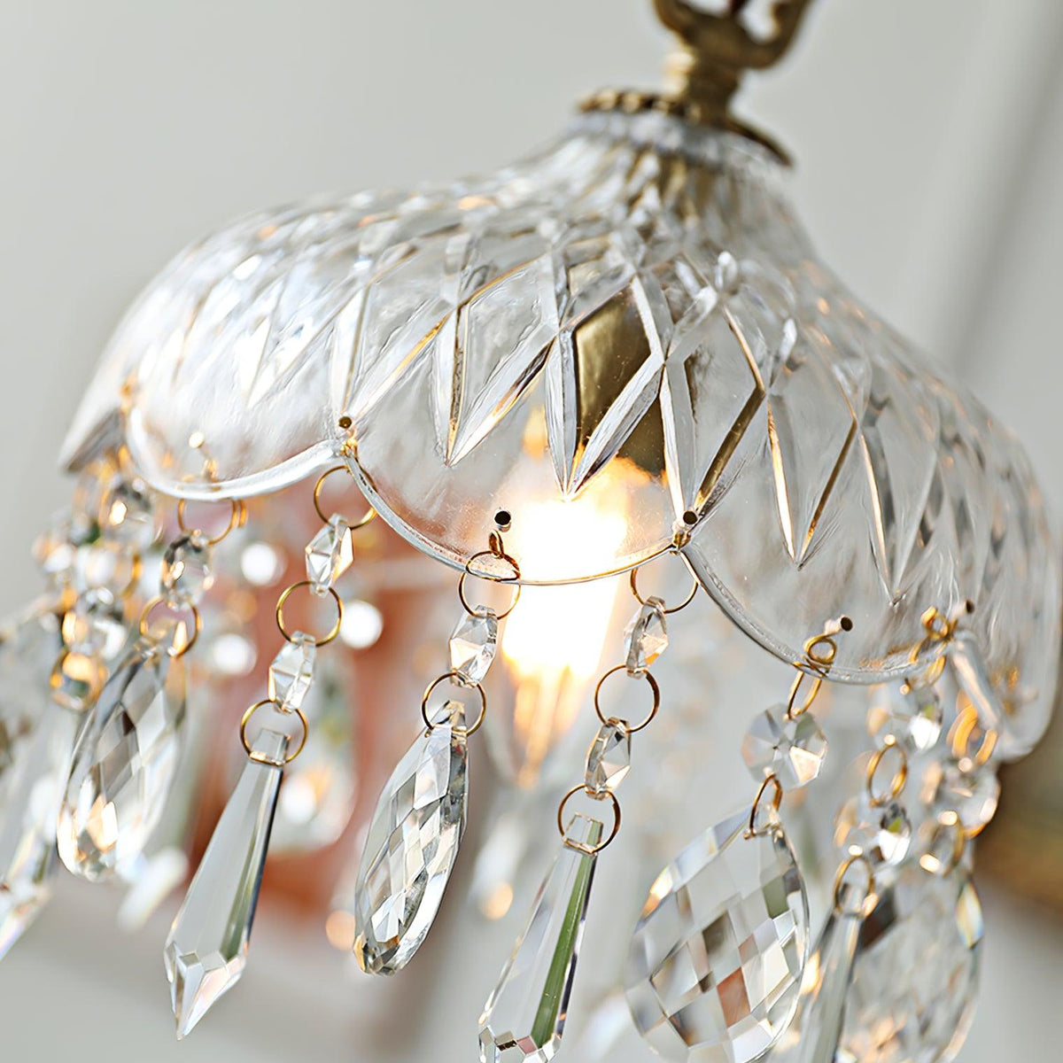 Korevia Crystal Pendant Light-Moonnatur