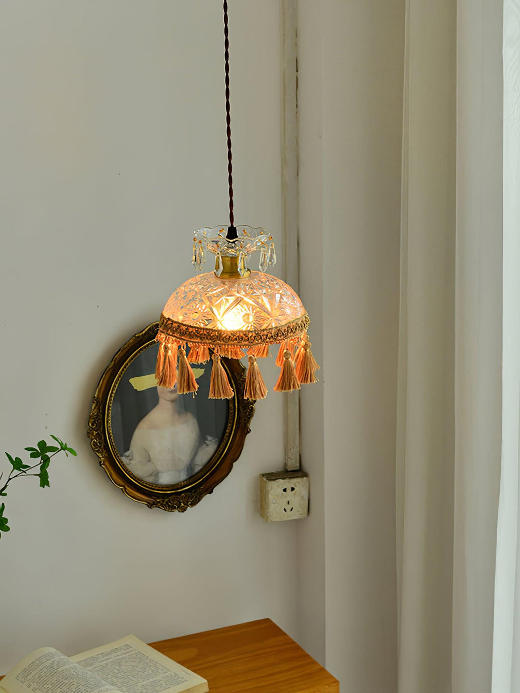 Finris Glass Pendant Light-Moonnatur